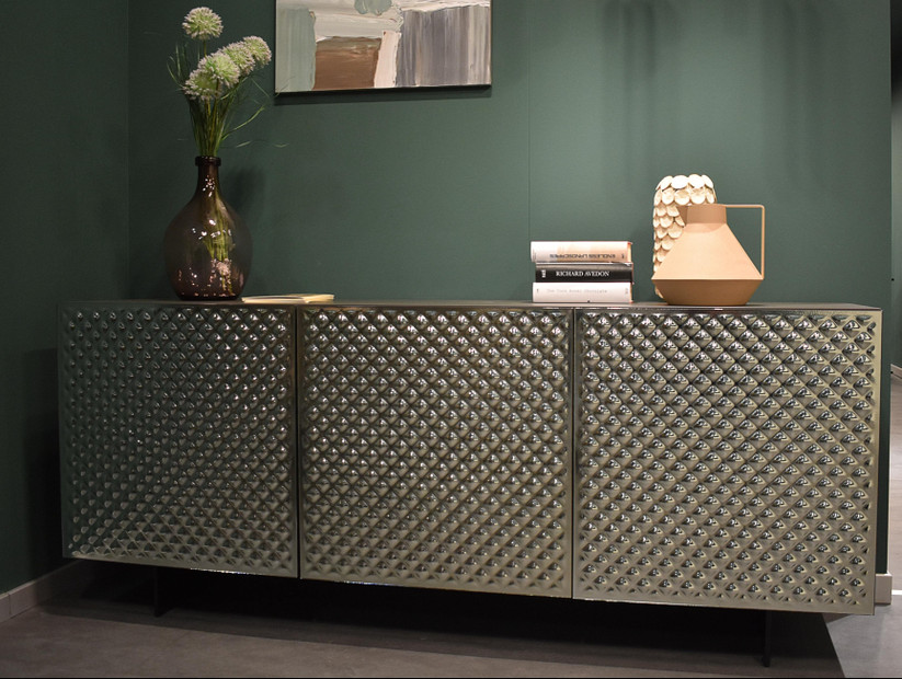 Living SIDEBOARD 3