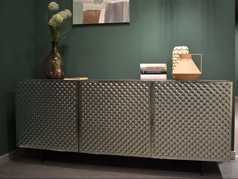 Living SIDEBOARD 3