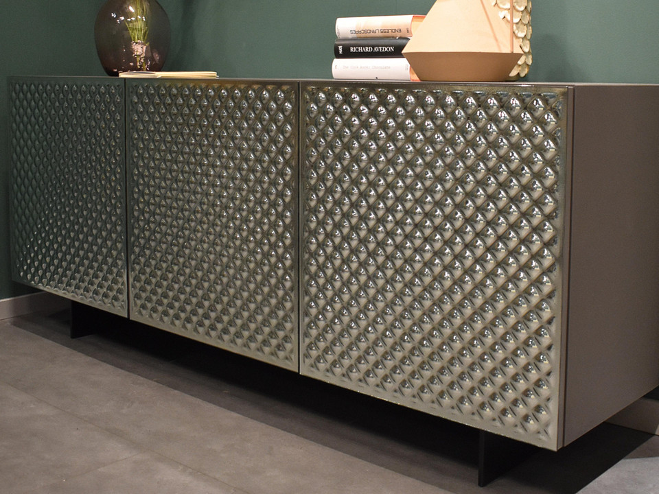 Living SIDEBOARD 1