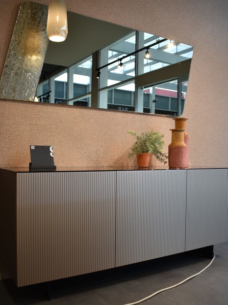 Living SIDEBOARD 6