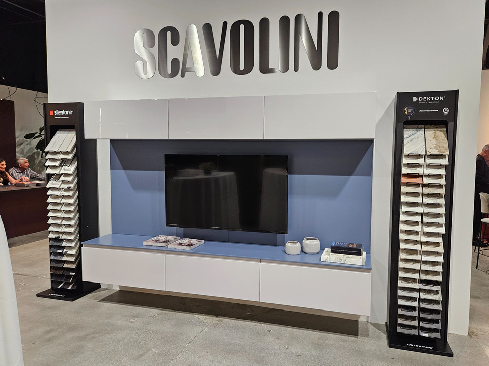 Living MOTUS LIVING 1