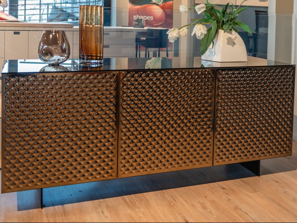 Living SIDEBOARD 1