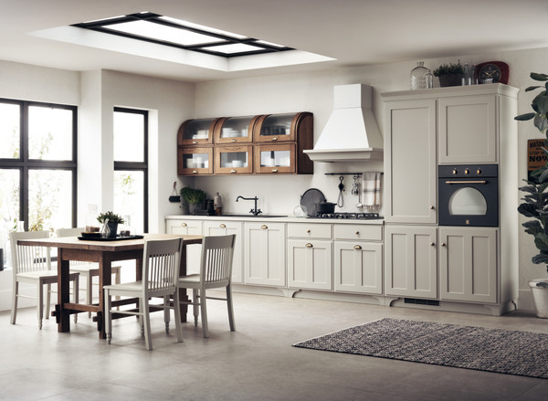  侧面和正面造型踢脚线 