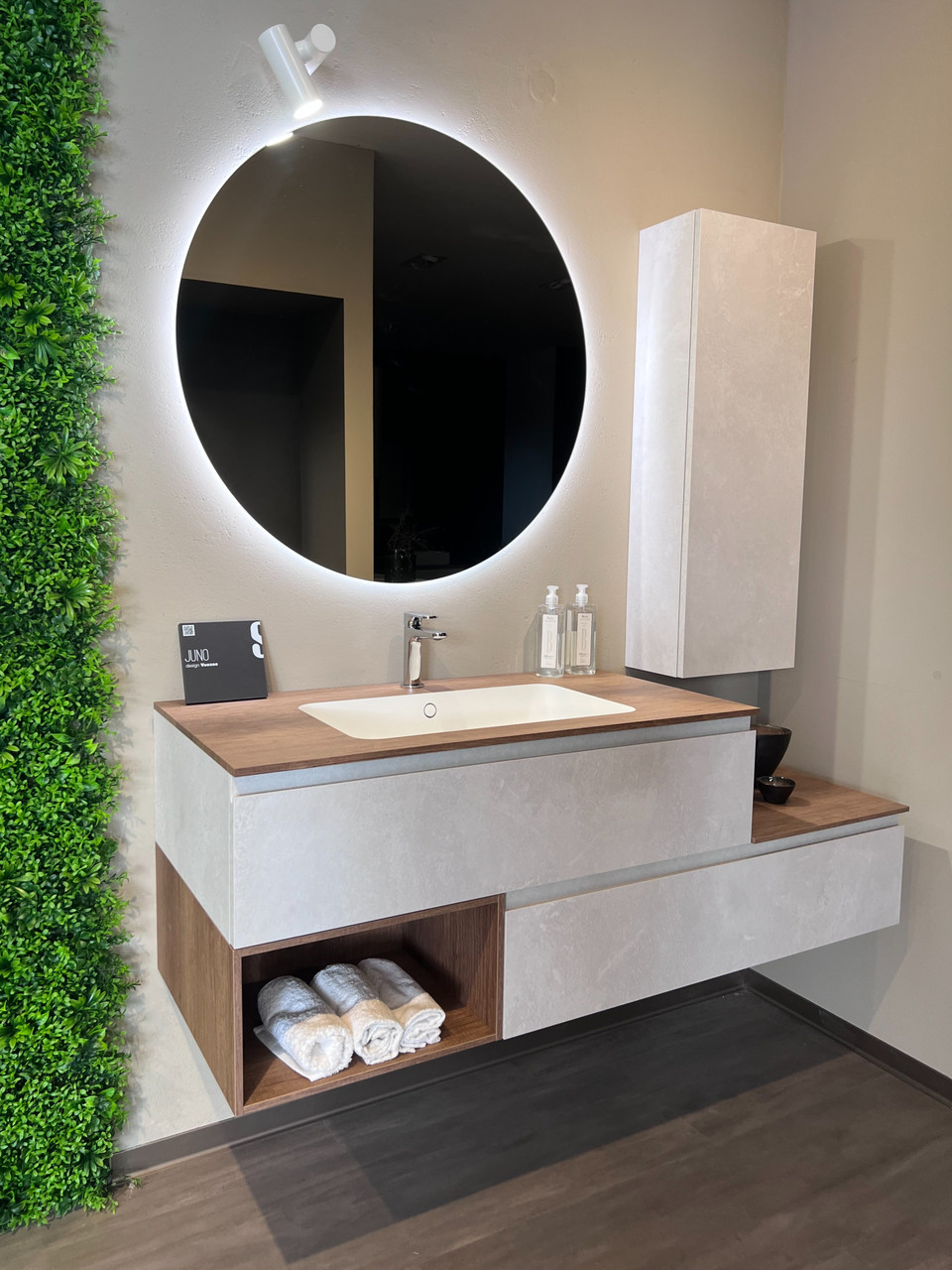 Bagno JUNO 1