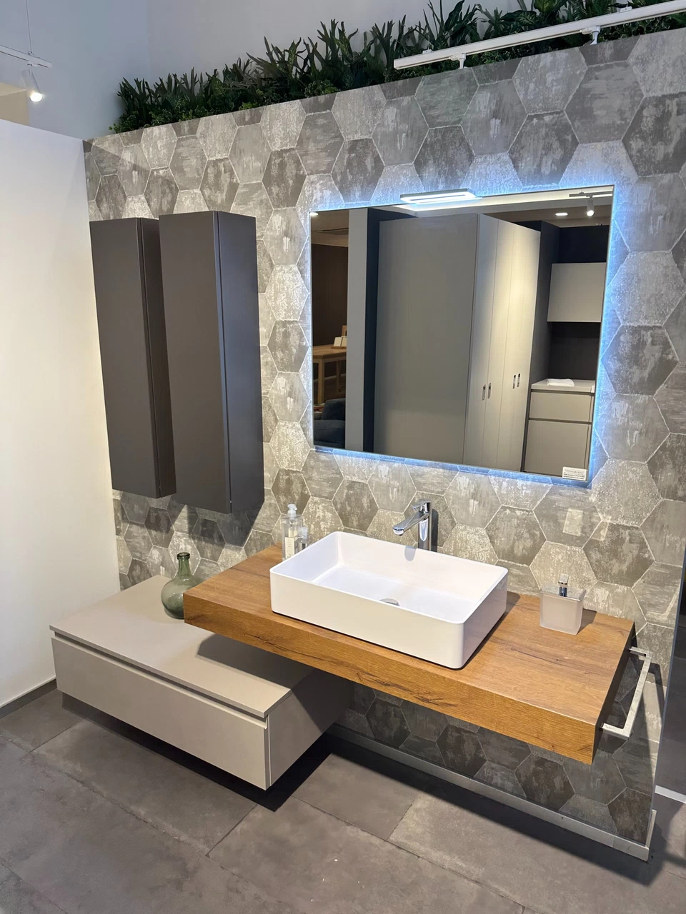 Bagno JUNO 1