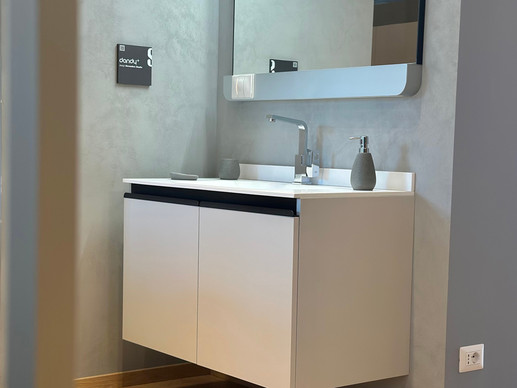 DANDY PLUS BATHROOM