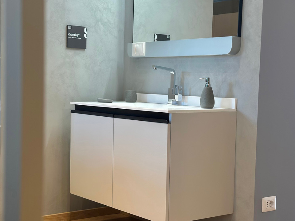 DANDY PLUS BATHROOM 1
