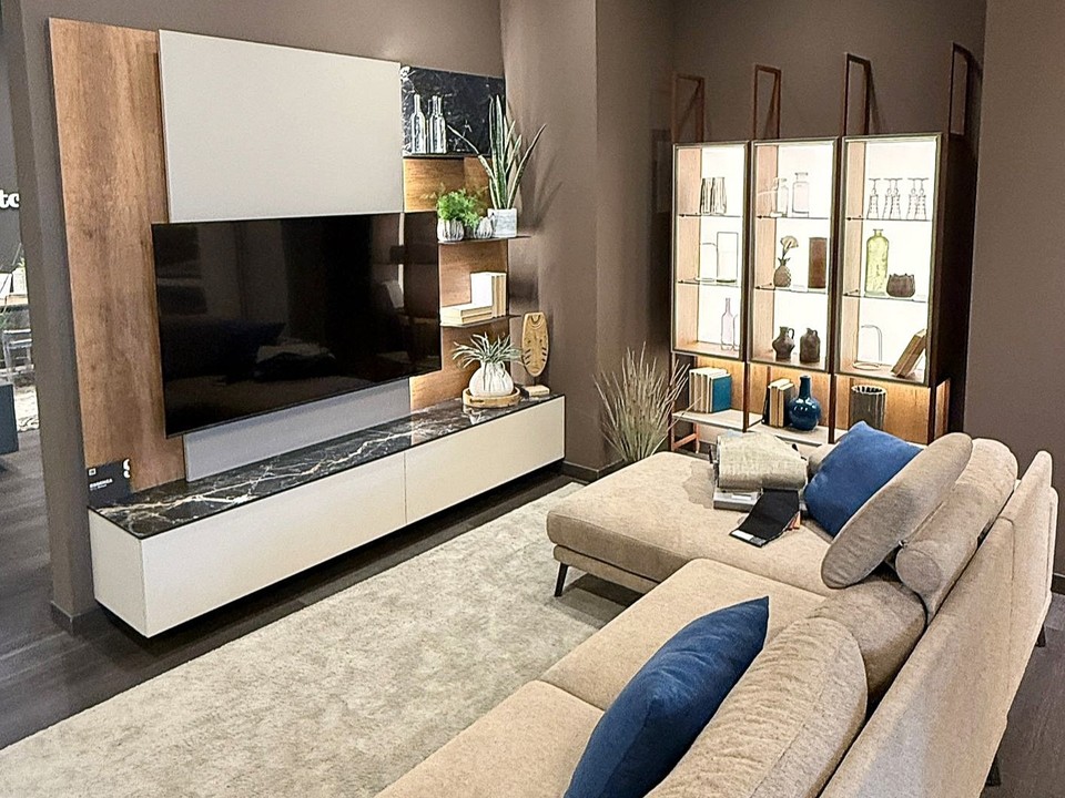Living ESSENZA LIVING 1