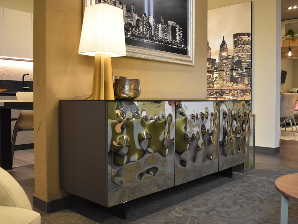 Living SIDEBOARD 1