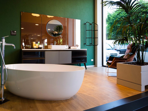 DIESEL OPEN WORKSHOP BATHROOM