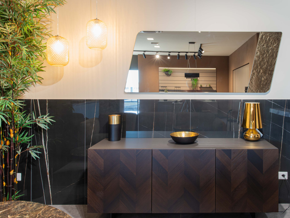 Living SIDEBOARD 1