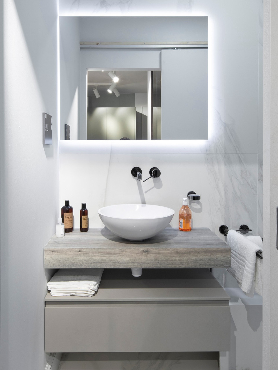 Bagno JUNO 1