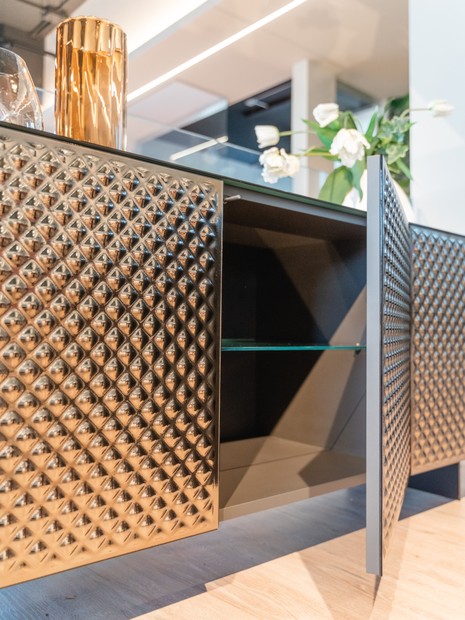 Living SIDEBOARD 2
