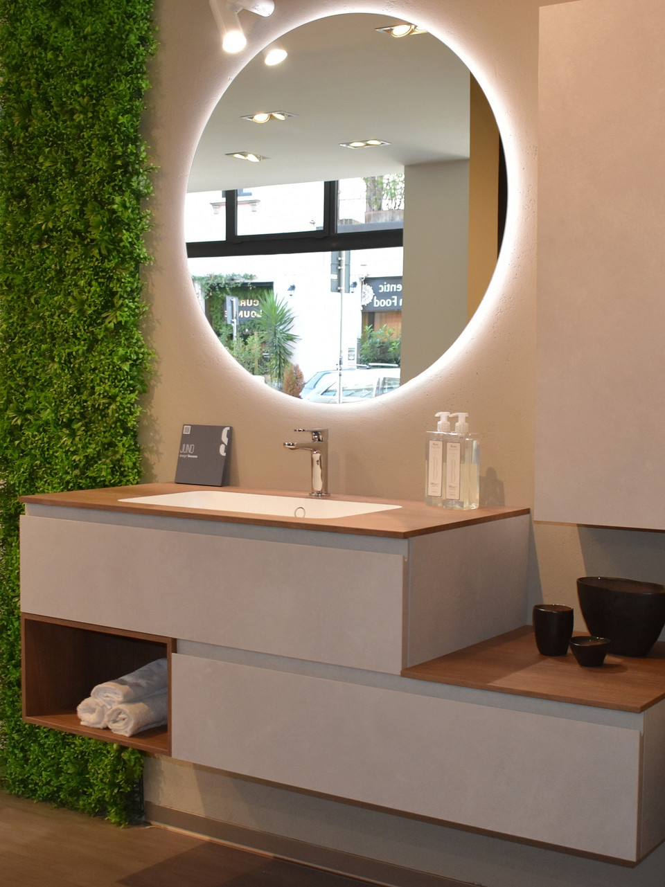 Bagno JUNO 1