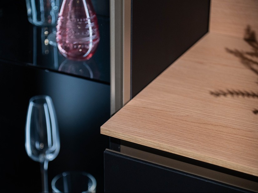 Living MIRA LIVING 3