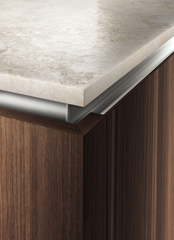 带把手槽的侧面见光板和方形门板 &nbsp;